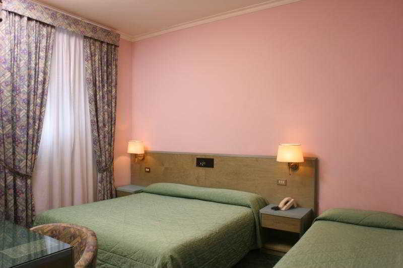 Hotel Argentina Roma Exterior foto